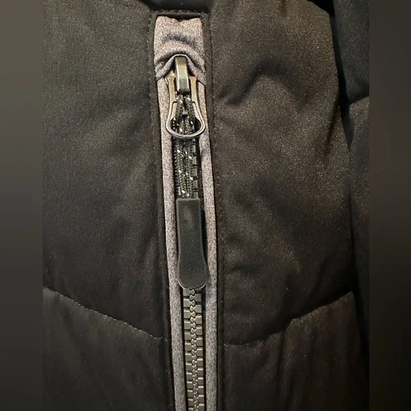 NWOT - Men’s Nuage Jet Black Hooded Puffer Jacket - Size Large - Picture 4 of 8